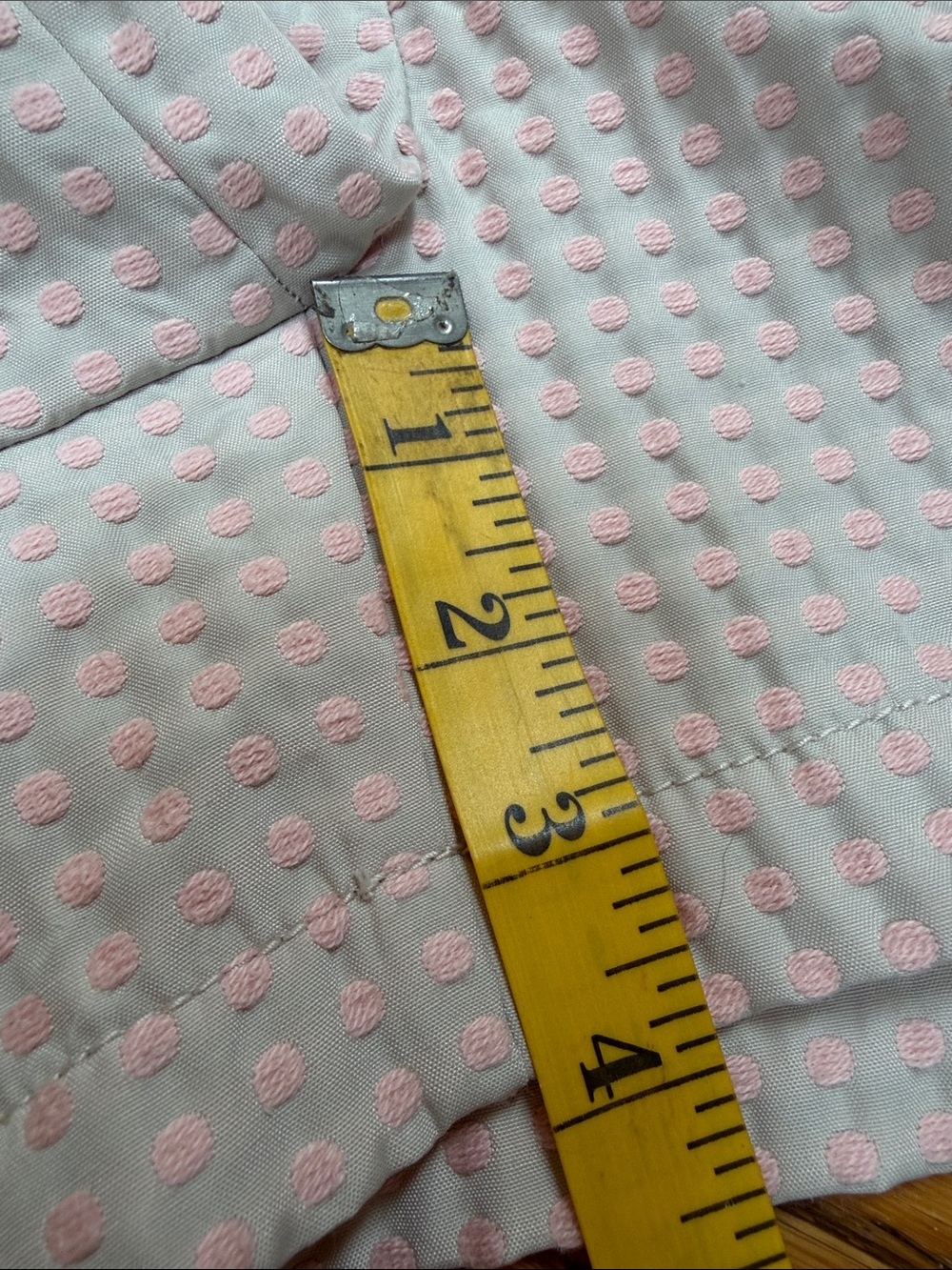 LOFT light tan and pink dot shorts.  Size 8. Great condition. - Picture 9 of 10